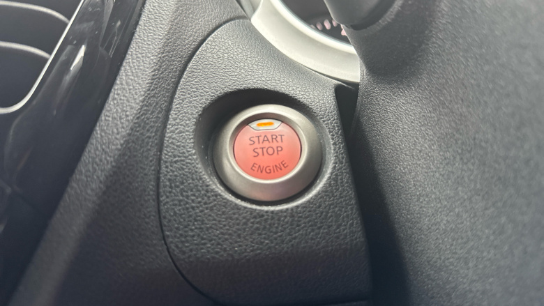 Nissan Juke 1.2 DiG-T Tekna 5dr Petrol Hatchback